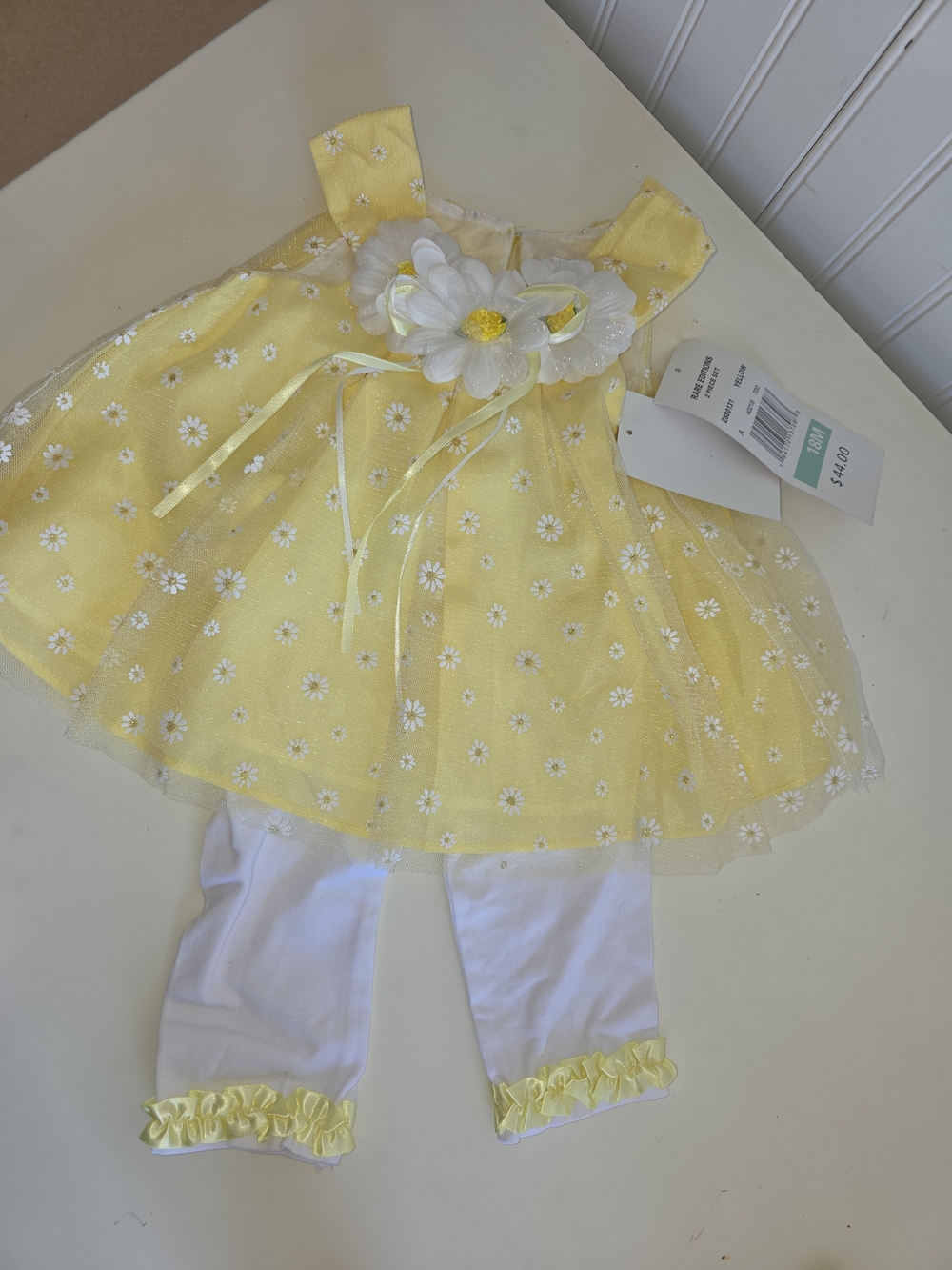 Rare Editions Yellow Daisy Dress with White Leggings